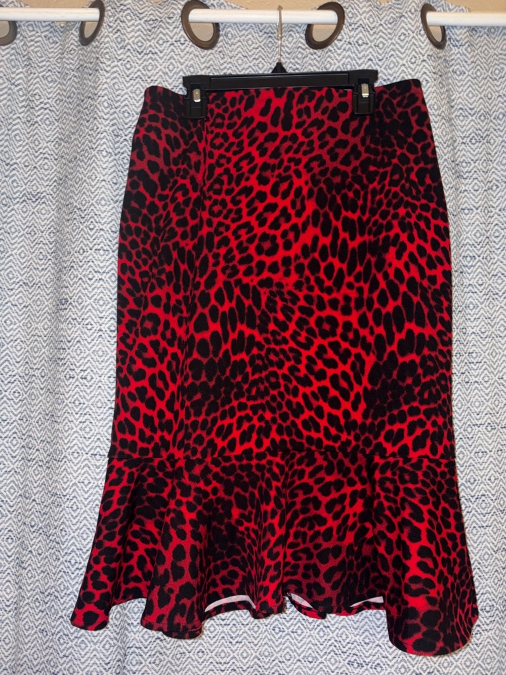 BOLD elements Red and Black Leopard Print Pencil Skirt